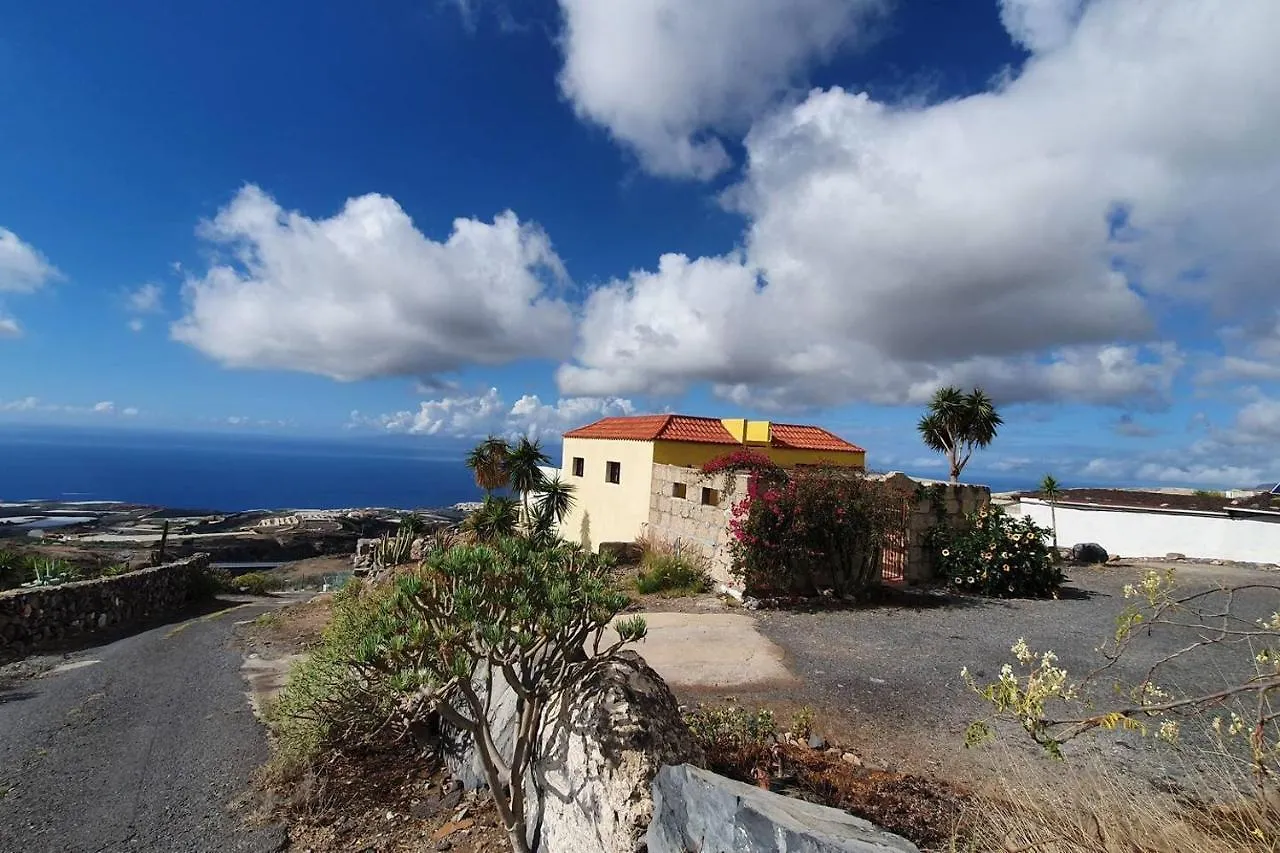Sunny Island Retreat In Tejina De Isora Villa Guia de Isora